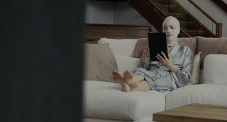 Naomi Watts feet photo thumbnail