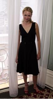 Naomi Watts feet photo thumbnail