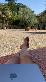 Naomi Watts feet photo thumbnail