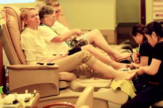 Naomi Watts feet photo thumbnail