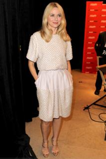 Naomi Watts feet photo thumbnail