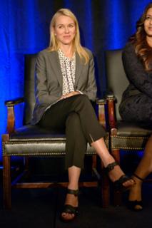 Naomi Watts feet photo thumbnail