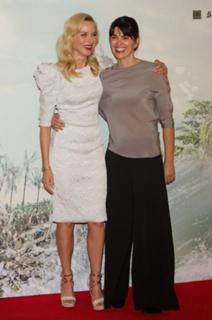 Naomi Watts feet photo thumbnail