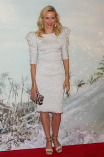 Naomi Watts feet photo thumbnail