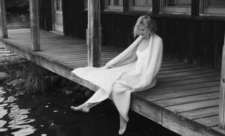 Naomi Watts feet photo thumbnail