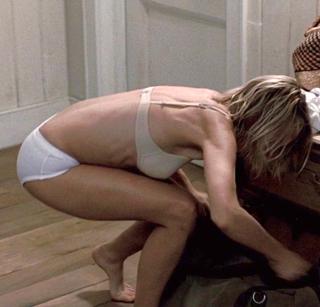 Naomi Watts feet photo thumbnail