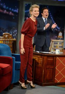 Naomi Watts feet photo thumbnail