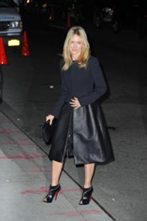 Naomi Watts feet photo thumbnail