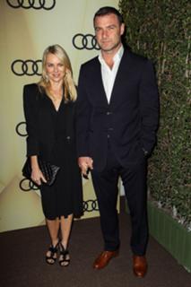 Naomi Watts feet photo thumbnail