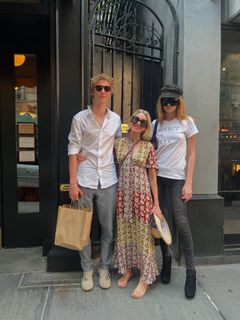 Naomi Watts feet photo thumbnail