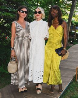 Naomi Watts feet photo thumbnail