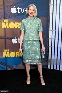 Naomi Watts feet photo thumbnail