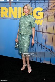 Naomi Watts feet photo thumbnail