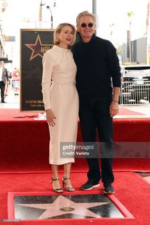 Naomi Watts feet photo thumbnail