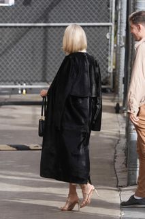 Naomi Watts feet photo thumbnail