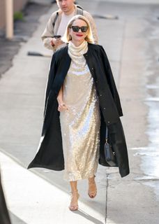 Naomi Watts feet photo thumbnail