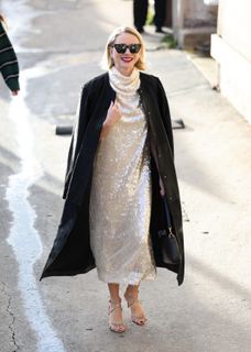 Naomi Watts feet photo thumbnail