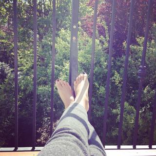 Naomie Harris feet photo thumbnail