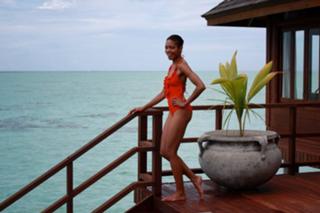 Naomie Harris feet photo thumbnail