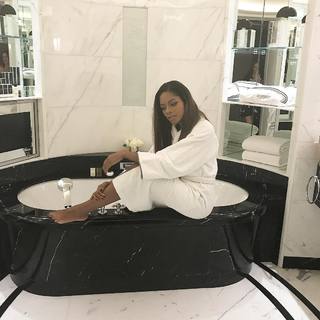 Naomie Harris feet photo thumbnail