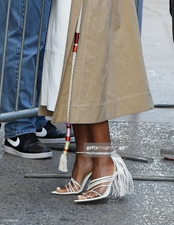 Naomie Harris feet photo thumbnail