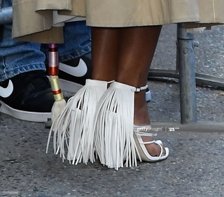 Naomie Harris feet photo thumbnail