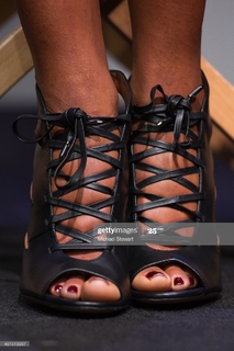 Naomie Harris feet photo thumbnail