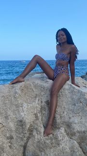 Naomie Harris feet photo thumbnail