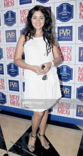 Narayani Shastri feet photo 2