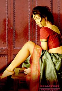 Nargis Bagheri feet photo 3