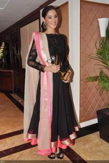 Nargis Fakhri feet photo thumbnail