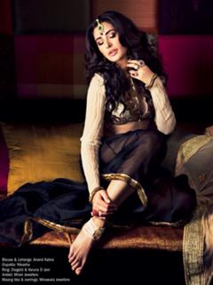 Nargis Fakhri feet photo thumbnail