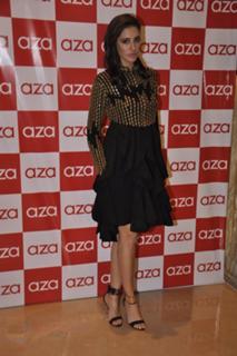 Nargis Fakhri feet photo thumbnail