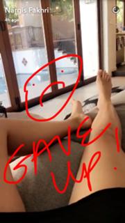 Nargis Fakhri feet photo thumbnail