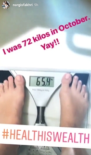 Nargis Fakhri feet photo thumbnail