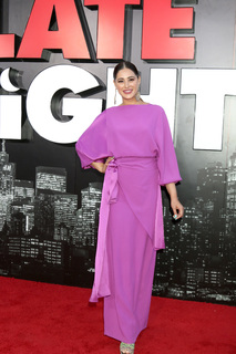 Nargis Fakhri feet photo thumbnail