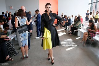 Nargis Fakhri feet photo thumbnail