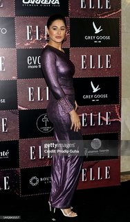 Nargis Fakhri feet photo thumbnail