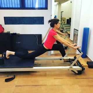 Nargis Fakhri feet photo thumbnail
