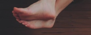 Nashiko Momotsuki feet photo 8