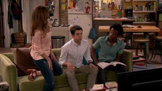 Nasim Pedrad feet photo thumbnail