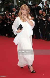 Nastassja Kinski feet photo thumbnail