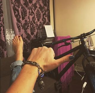 Nastasya Samburskaya feet photo thumbnail