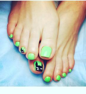 Nastasya Samburskaya feet photo thumbnail