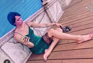 Nastasya Samburskaya feet photo thumbnail