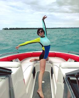 Nastasya Samburskaya feet photo thumbnail