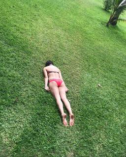 Nastasya Samburskaya feet photo thumbnail