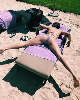 Nastasya Samburskaya feet photo thumbnail