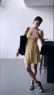 Nastasya Samburskaya feet photo thumbnail