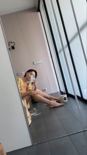 Nastasya Samburskaya feet photo thumbnail